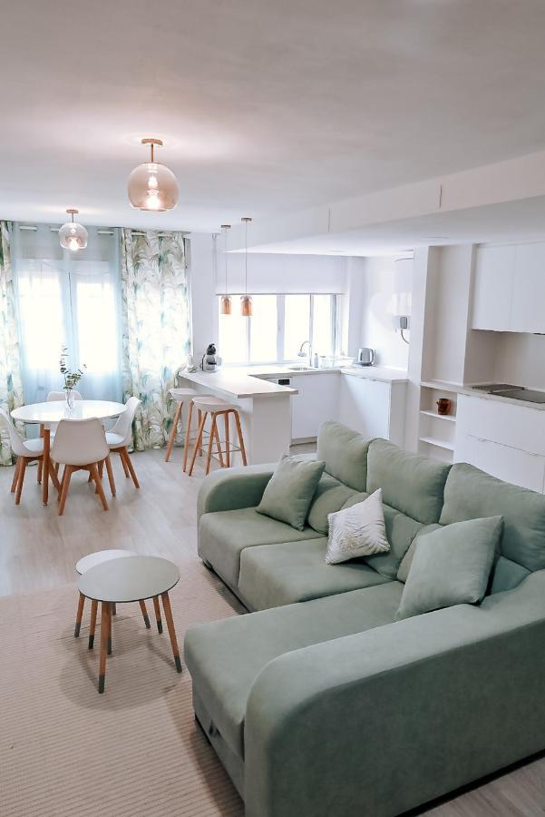 Mikasika - Duplex Apartment With Seasonal Swimming Pool & Walking Distance From The Beach La Cala Del Moral ภายนอก รูปภาพ